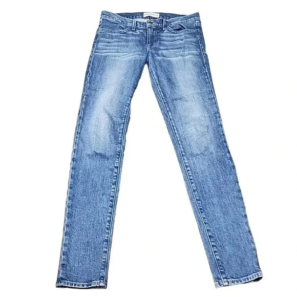 Wildfox Pamela Midrise jeans. Size 27 - Picture 4 of 10